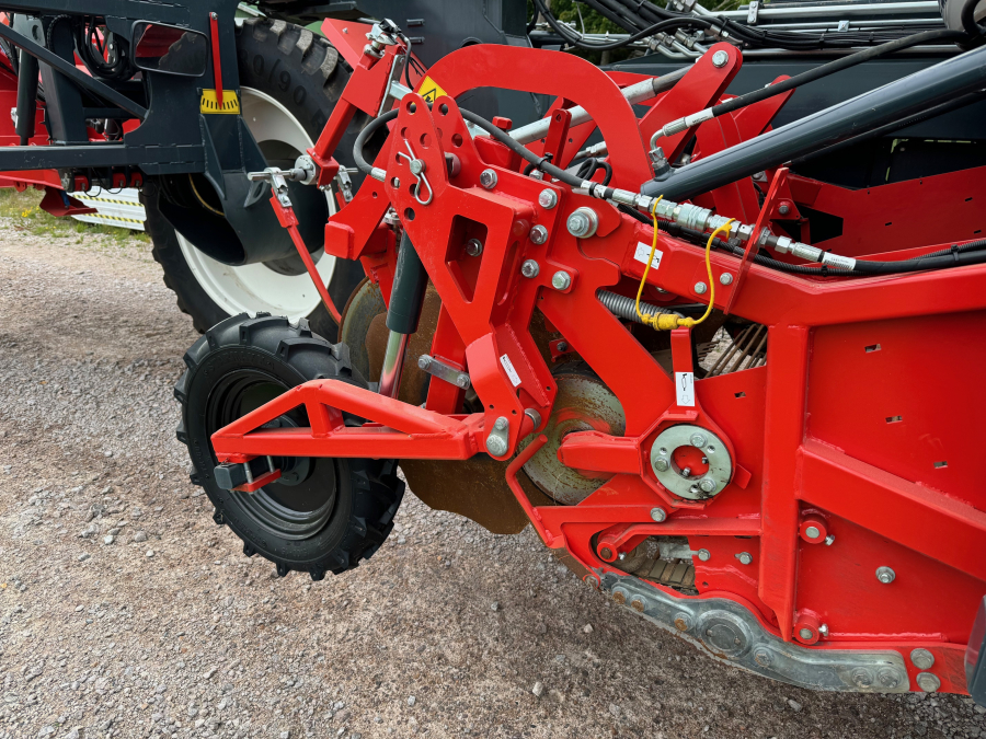6036 Dewulf RA3060 potato harvester DEMO selfpropelled 