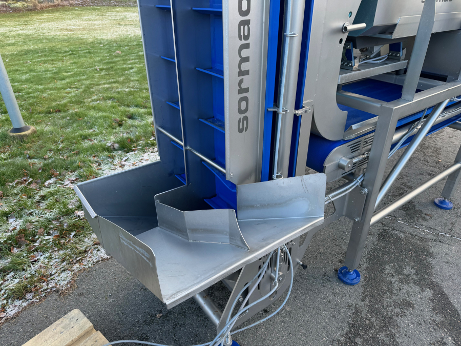 6063 Sormac DMA-60 potato halving machine