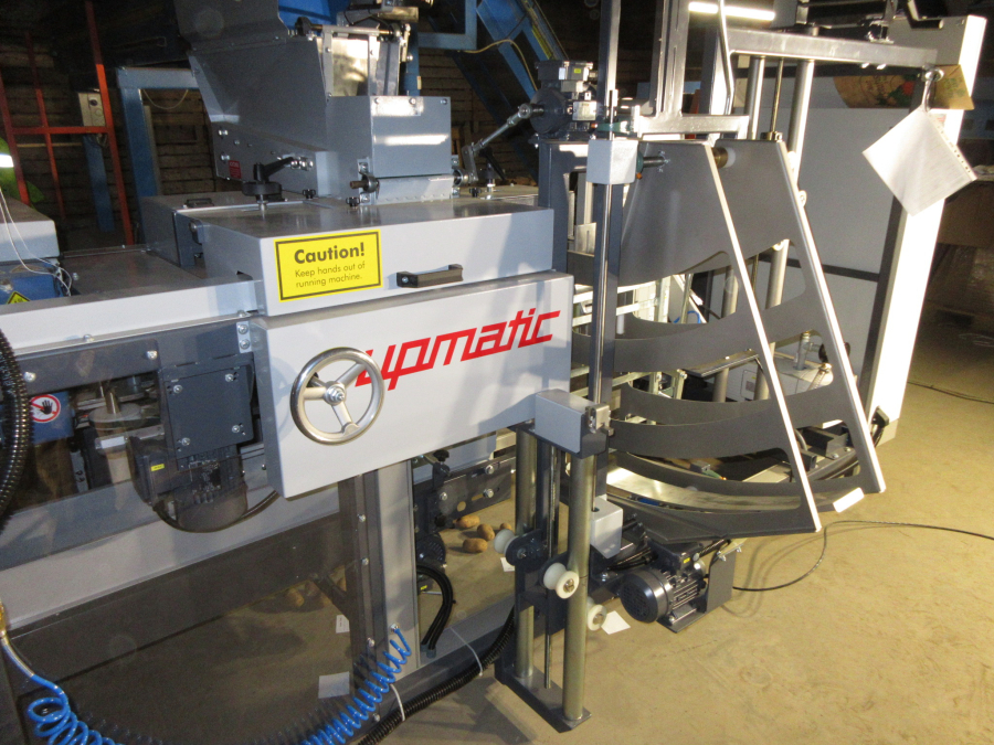 6069 Upmatic 4110 paper bagger