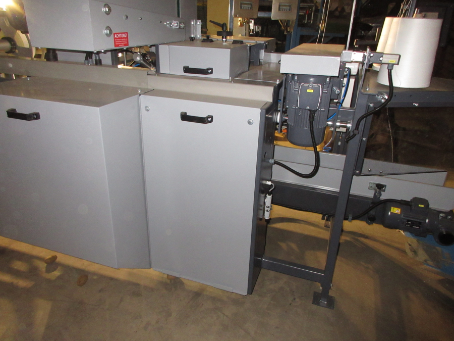 6069 Upmatic 4110 paper bagger