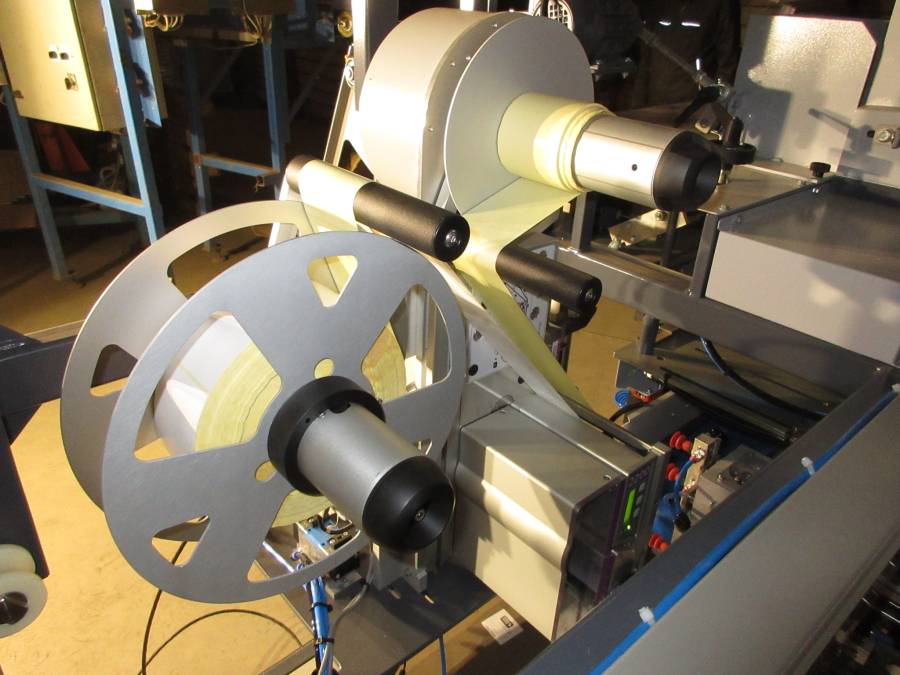 6069 Upmatic 4110 paper bagger