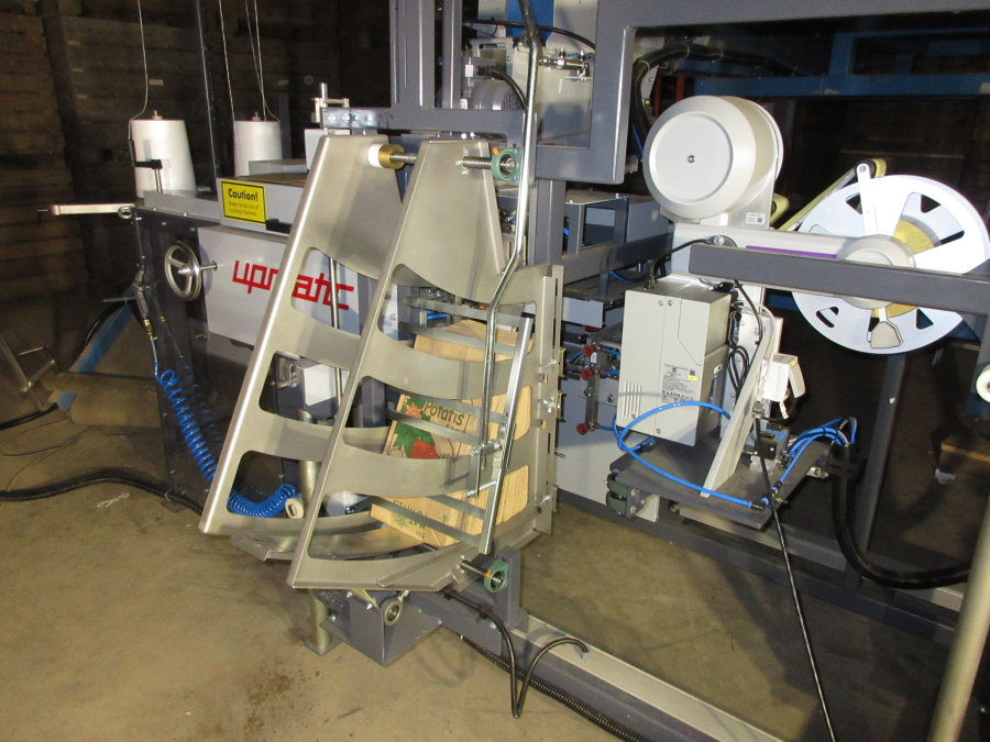 6069 Upmatic 4110 paper bagger