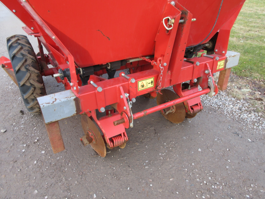 6081 Kverneland Underhaug 3000 potatissättare