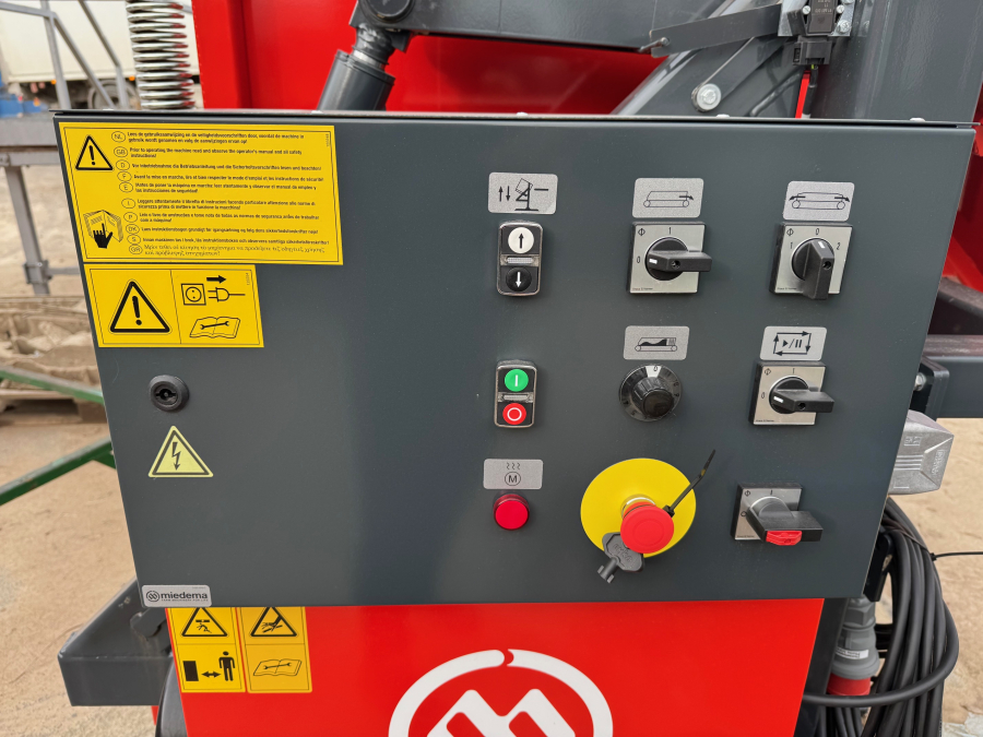 6084 Miedema AKL lådvändare hydraulisk stationär