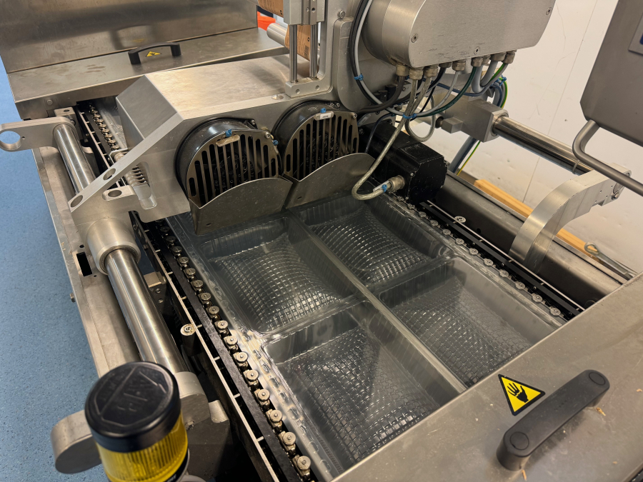 6111 GEA Thermoformer PowerPak ST420 year 2019 with printer. 