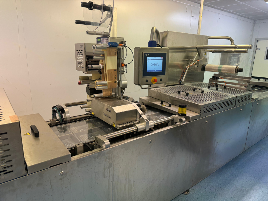 6111 GEA Thermoformer PowerPak ST420 year 2019 with printer. 