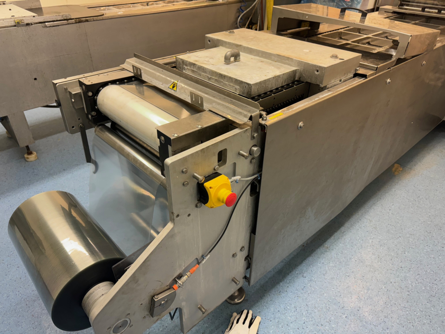 6111 GEA Thermoformer PowerPak ST420 year 2019 with printer. 