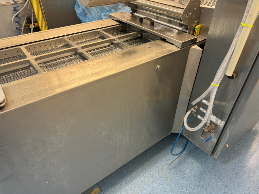6111 GEA Thermoformer PowerPak ST420 year 2019 with printer. 