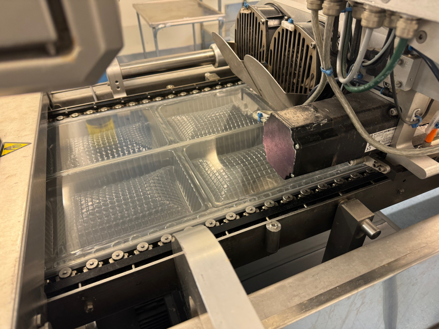 6111 GEA Thermoformer PowerPak ST420 year 2019 with printer. 