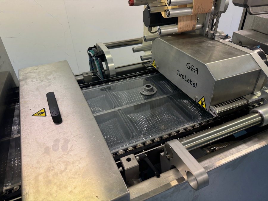 6111 GEA Thermoformer PowerPak ST420 year 2019 with printer. 