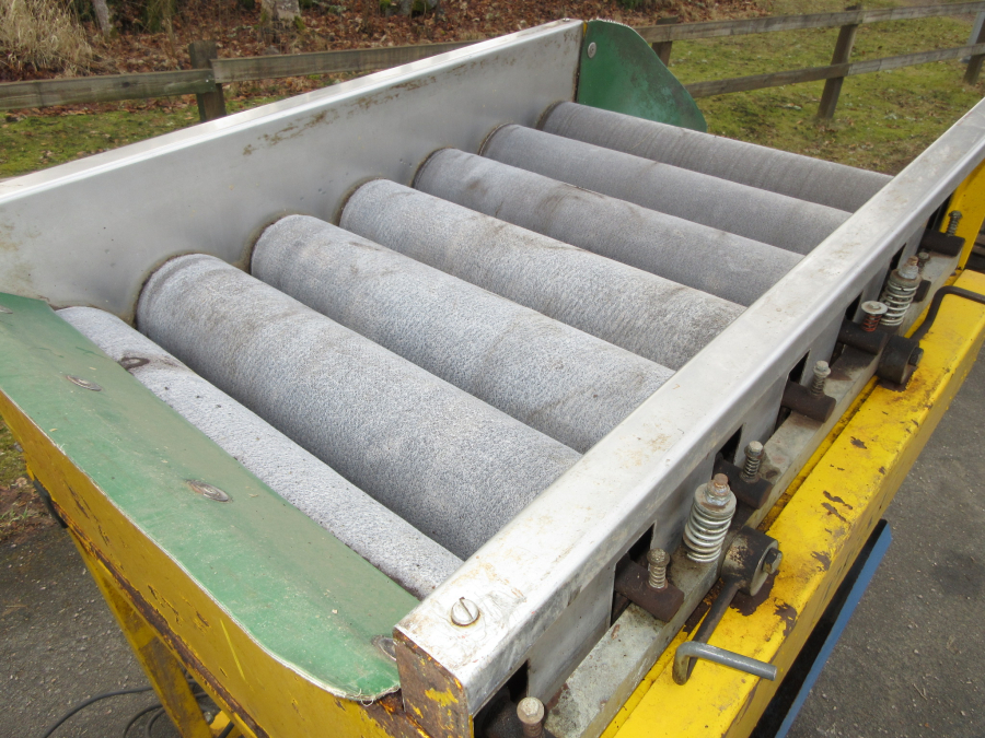 6132 Peal felt drier table 7 roller