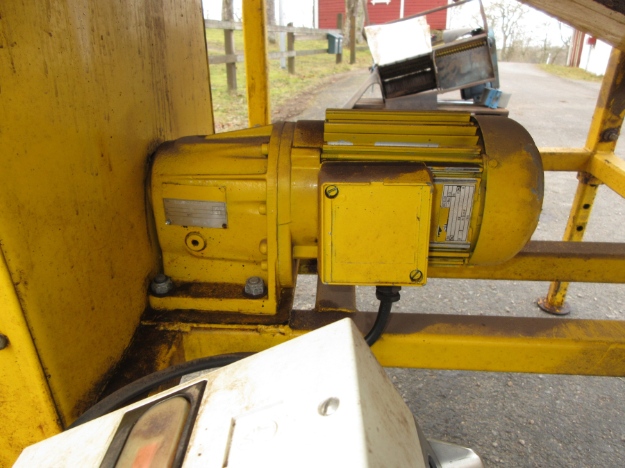 6132 Peal felt drier table 7 roller