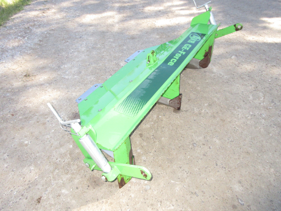 6142 AVR Dammformer GE-Force