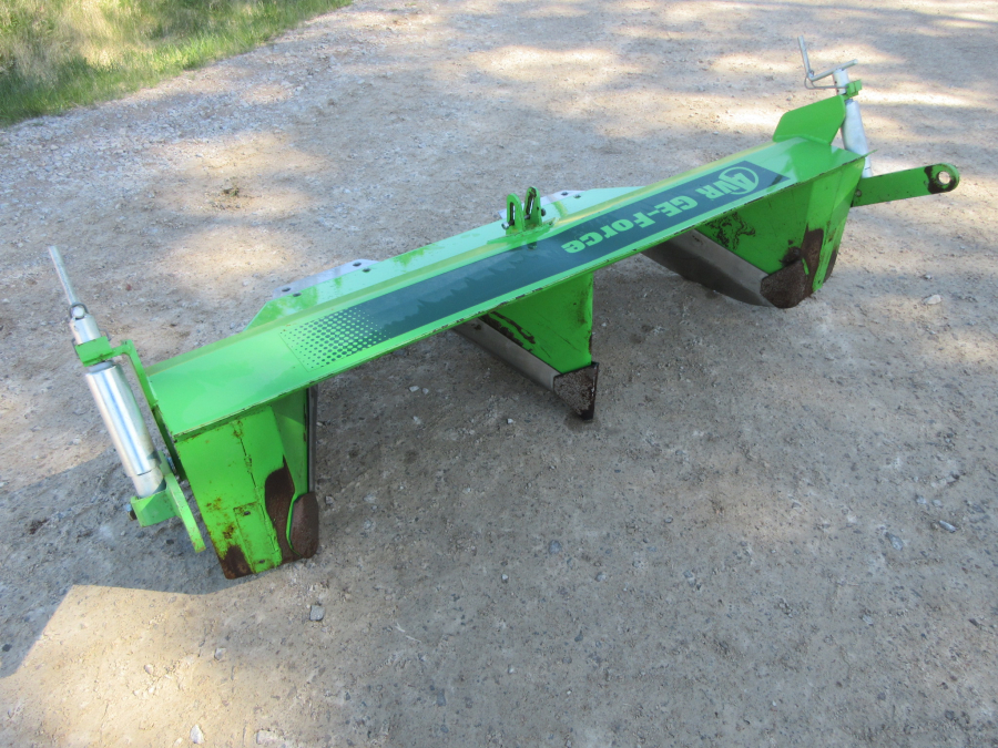 6142 AVR Dammformer GE-Force