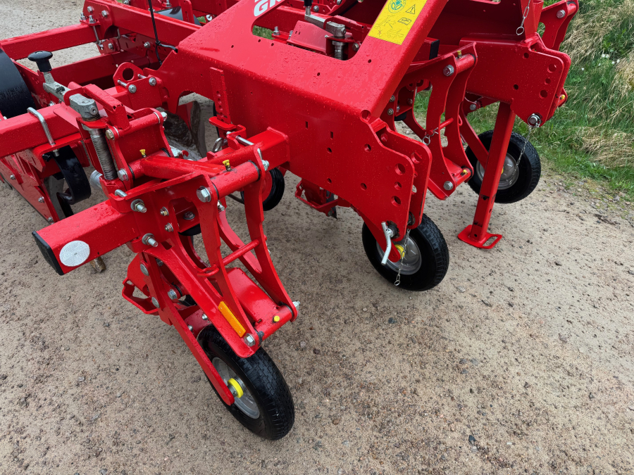 6145 Grimme ekokup med knivar och kamformare