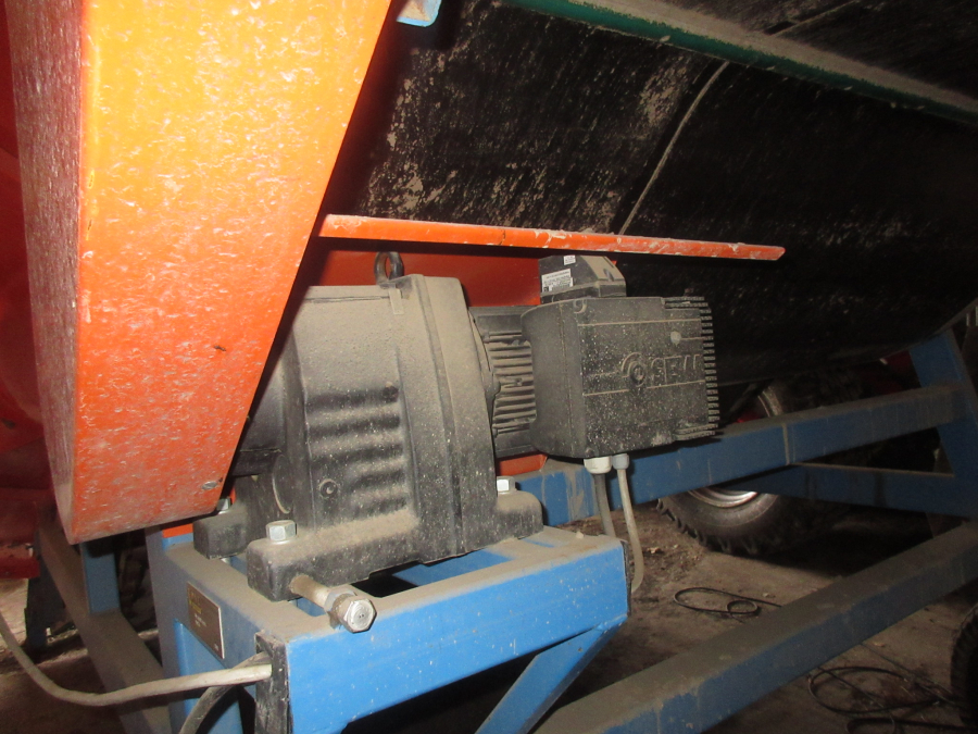 6160 Emve receiving hopper RH2000 