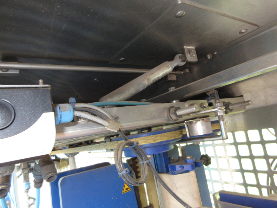 6173 Gillenkirch 7300 E-K Verpackungsmaschine