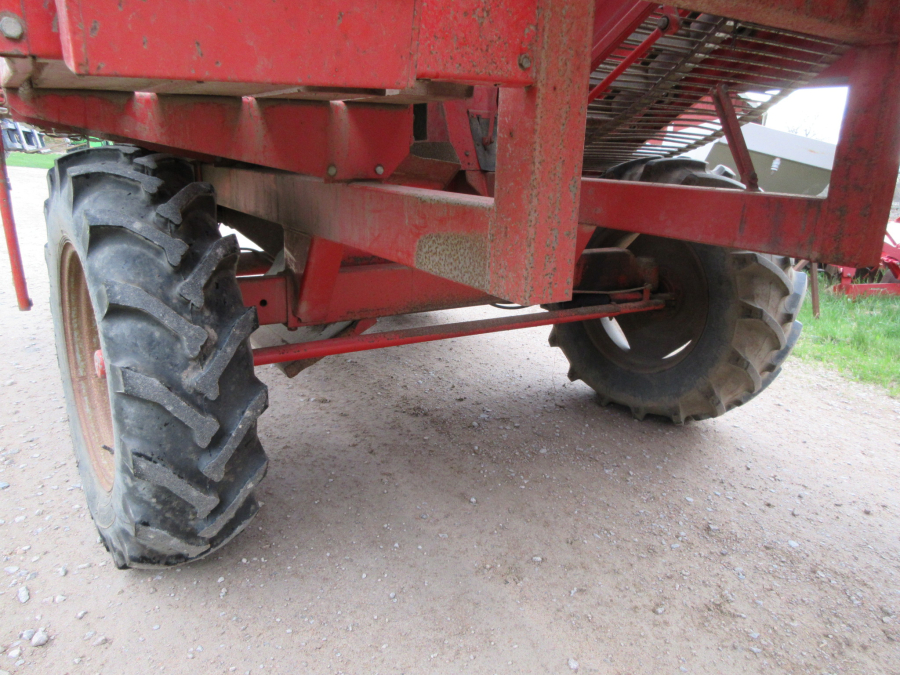 6178 Kverneland Underhaug 2100 potatisupptagare