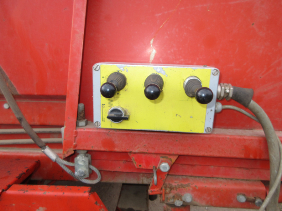 6178 Kverneland Underhaug 2100 potatisupptagare