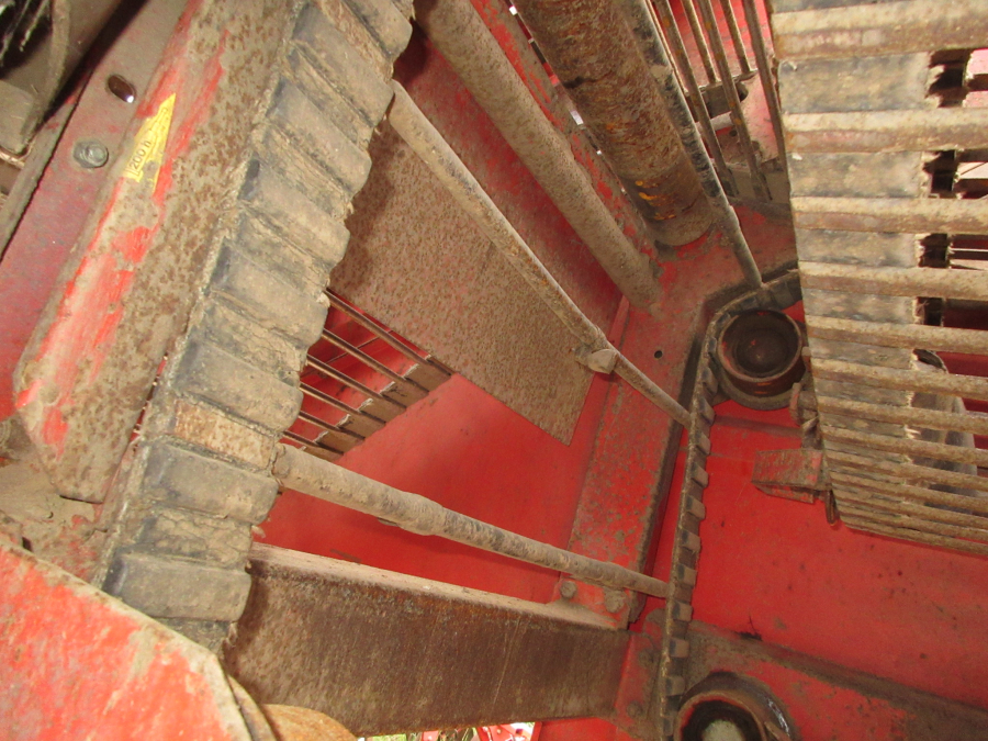 6178 Kverneland Underhaug 2100 potatisupptagare