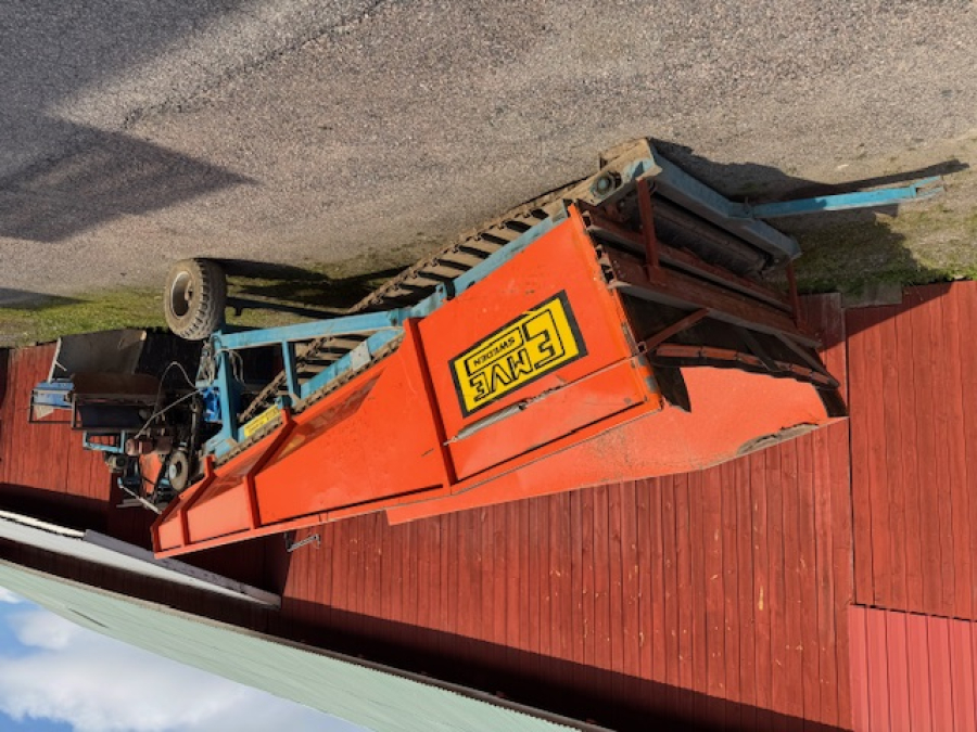 6188 EMVE receiving hopper with screen grader