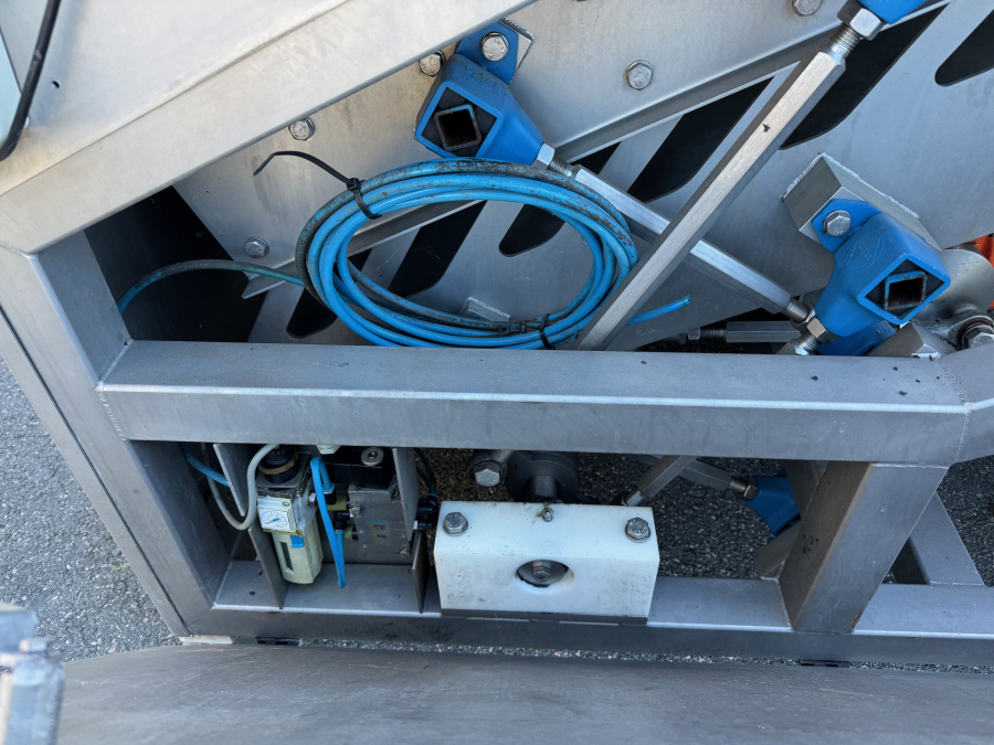 6194 Sormac PVW Step Flow feeder for carrot