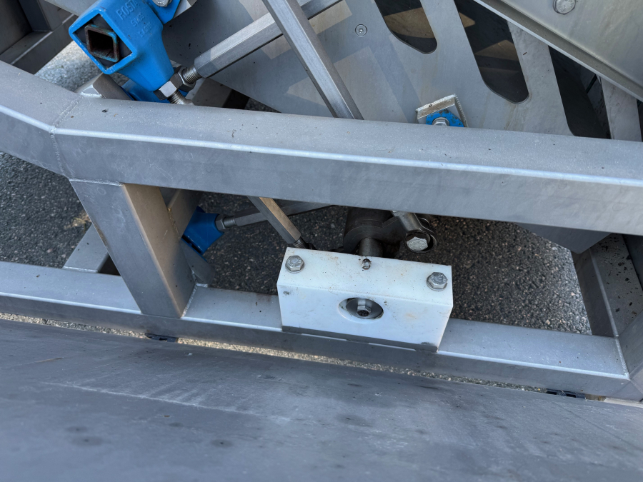 6194 Sormac PVW Step Flow feeder for carrot