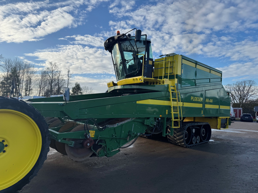 6202 Ploeger potato harvester 4 row with elevator