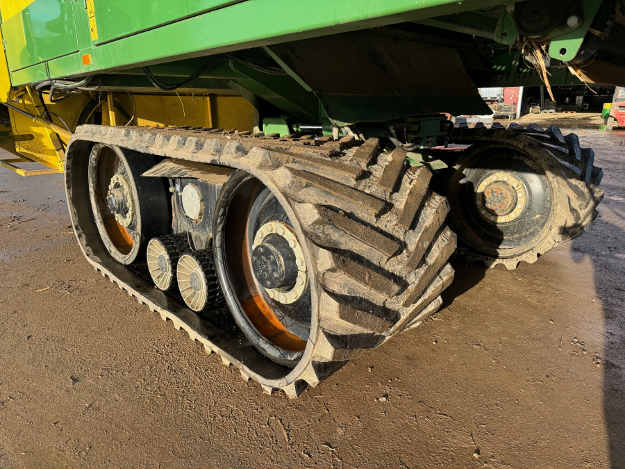 6202 Ploeger potato harvester 4 row with elevator
