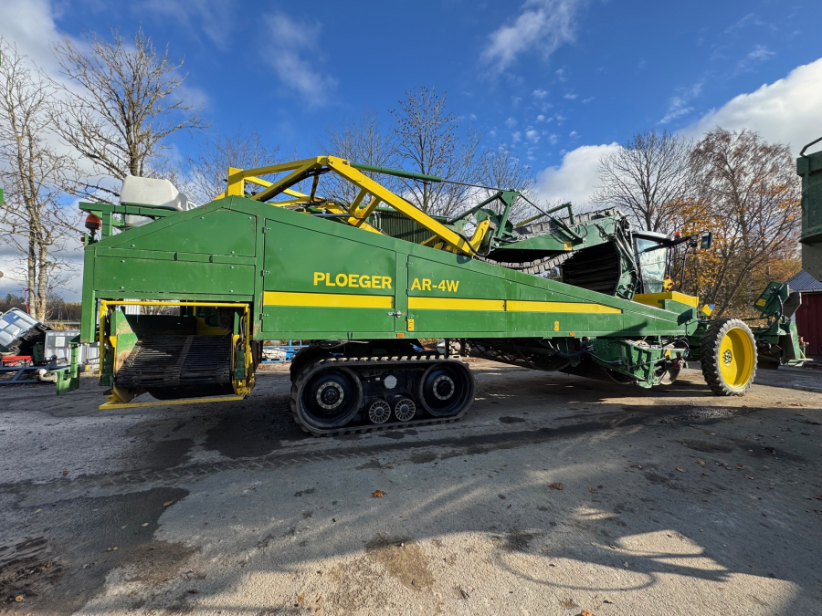 6202 Ploeger potato harvester 4 row with elevator