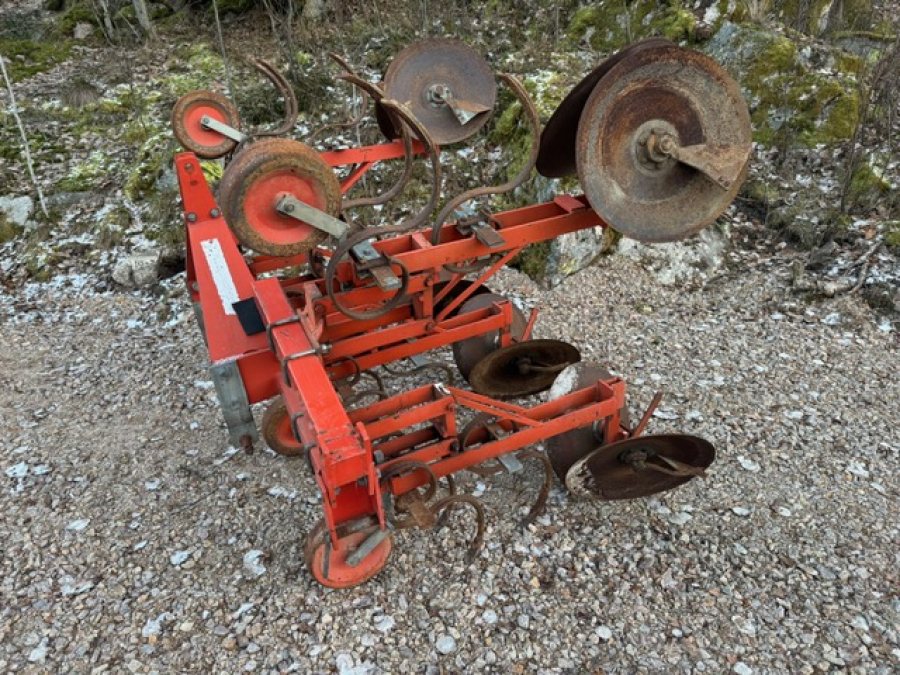 6223 Checchi Magli disc ridger
