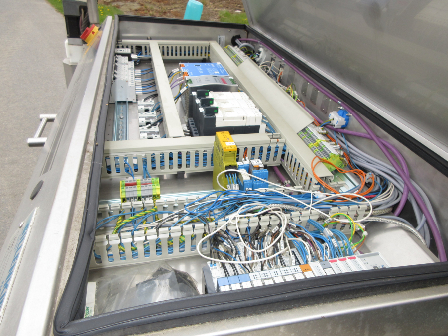 6236 Newtec + Gillenkirch packaging line for apple in plastic bags