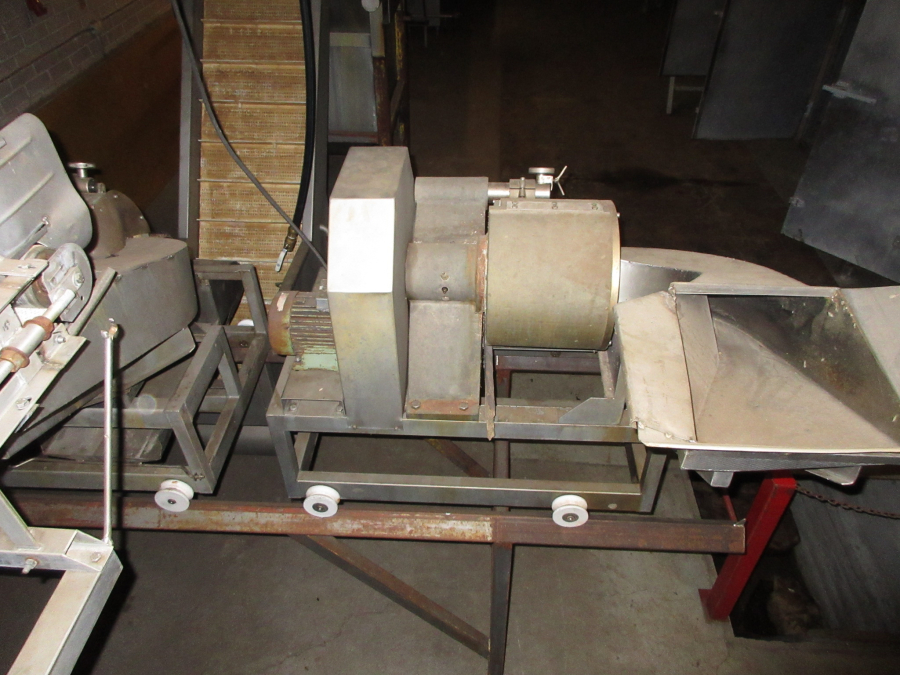 6266 French fries line with Limas and Urschel components