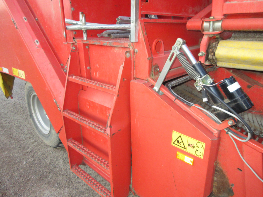 6280 Grimme SE75-40 potato harvester