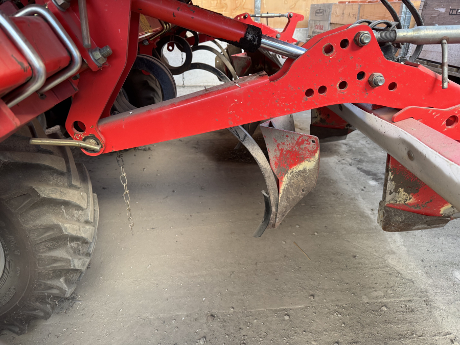 6319 Grimme GL34 potato planter 4 row