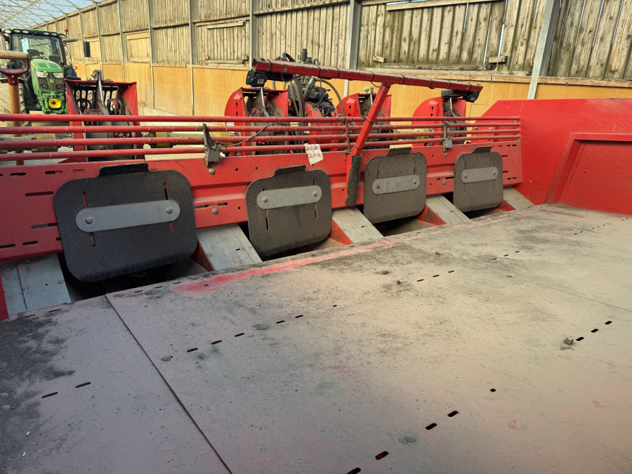 6319 Grimme GL34 potato planter 4 row
