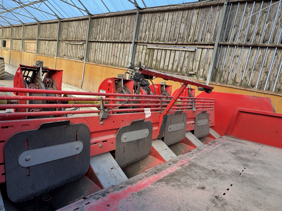 6319 Grimme GL34 potato planter 4 row