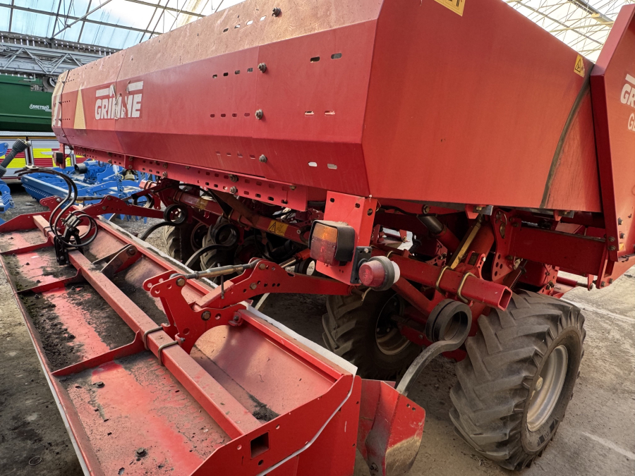 6319 Grimme GL34 potato planter 4 row