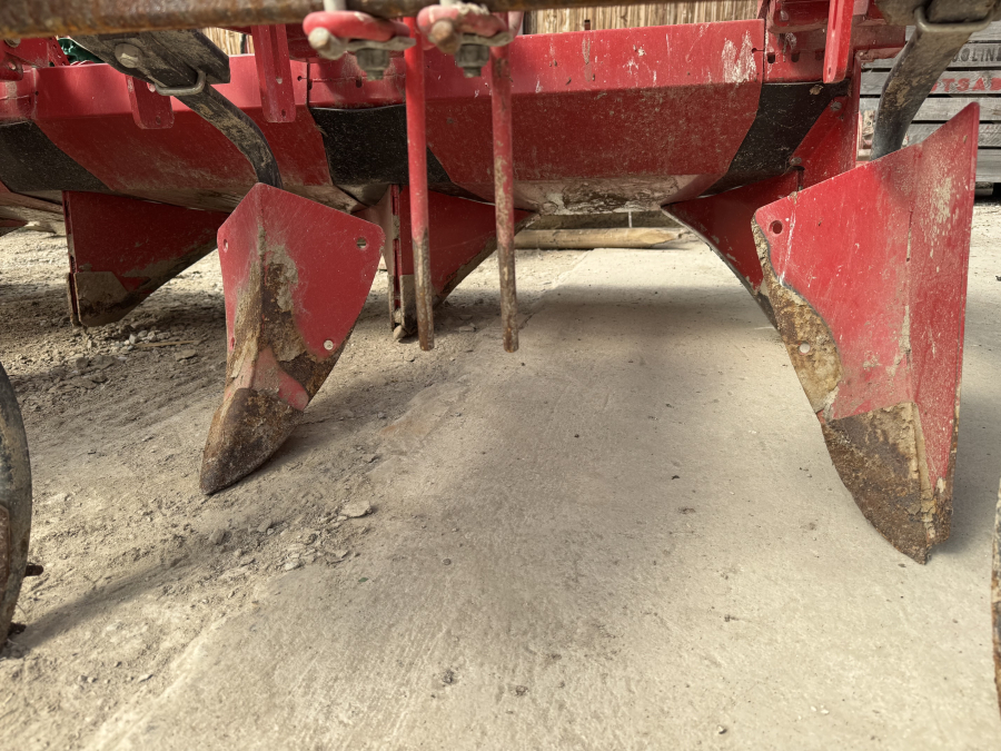 6321 Grimme GH ridger 4 row