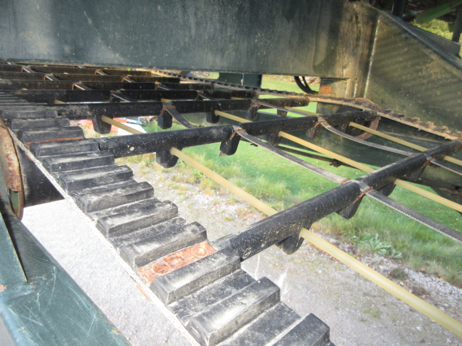 6322 AVR 6100 potato harvester
