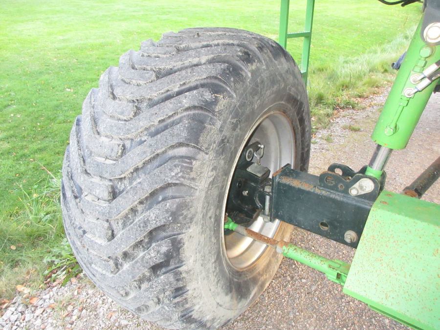 6322 AVR 6100 potato harvester