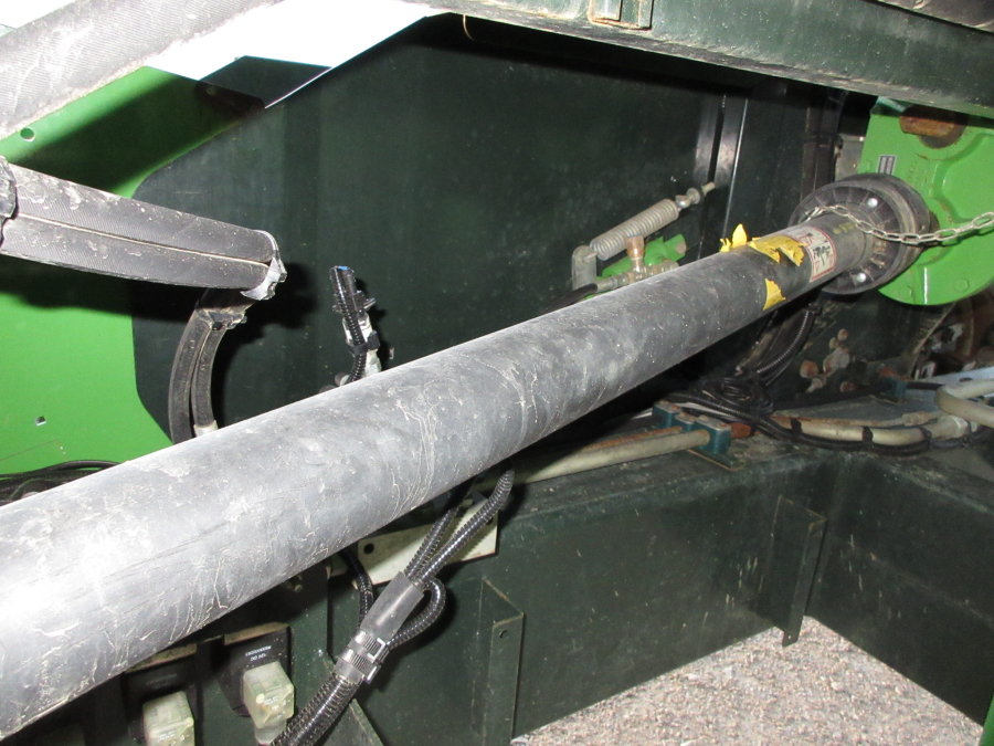 6322 AVR 6100 potato harvester