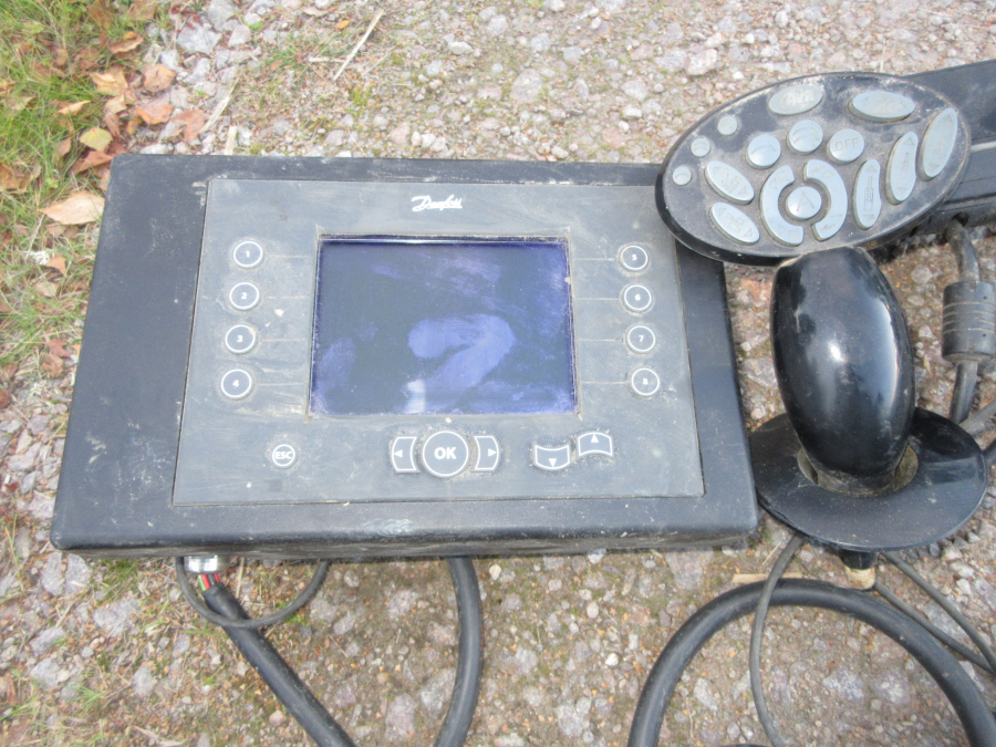 6322 AVR 6100 potato harvester