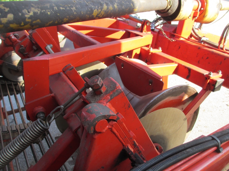 3636 Dewulf RDT superia 2 rad potatisupptagare med tank
