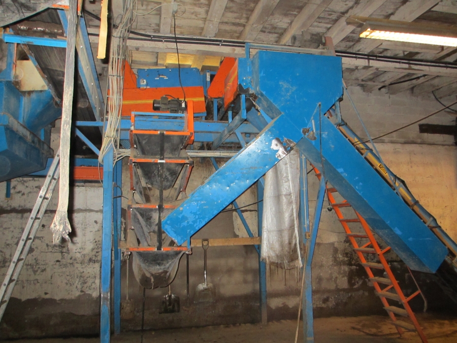 3659 EMVE potato grading line 