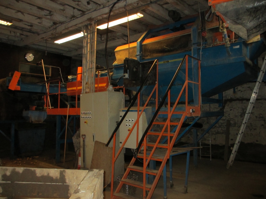 3659 EMVE potato grading line 