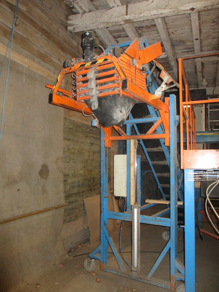 3659 EMVE potato grading line 