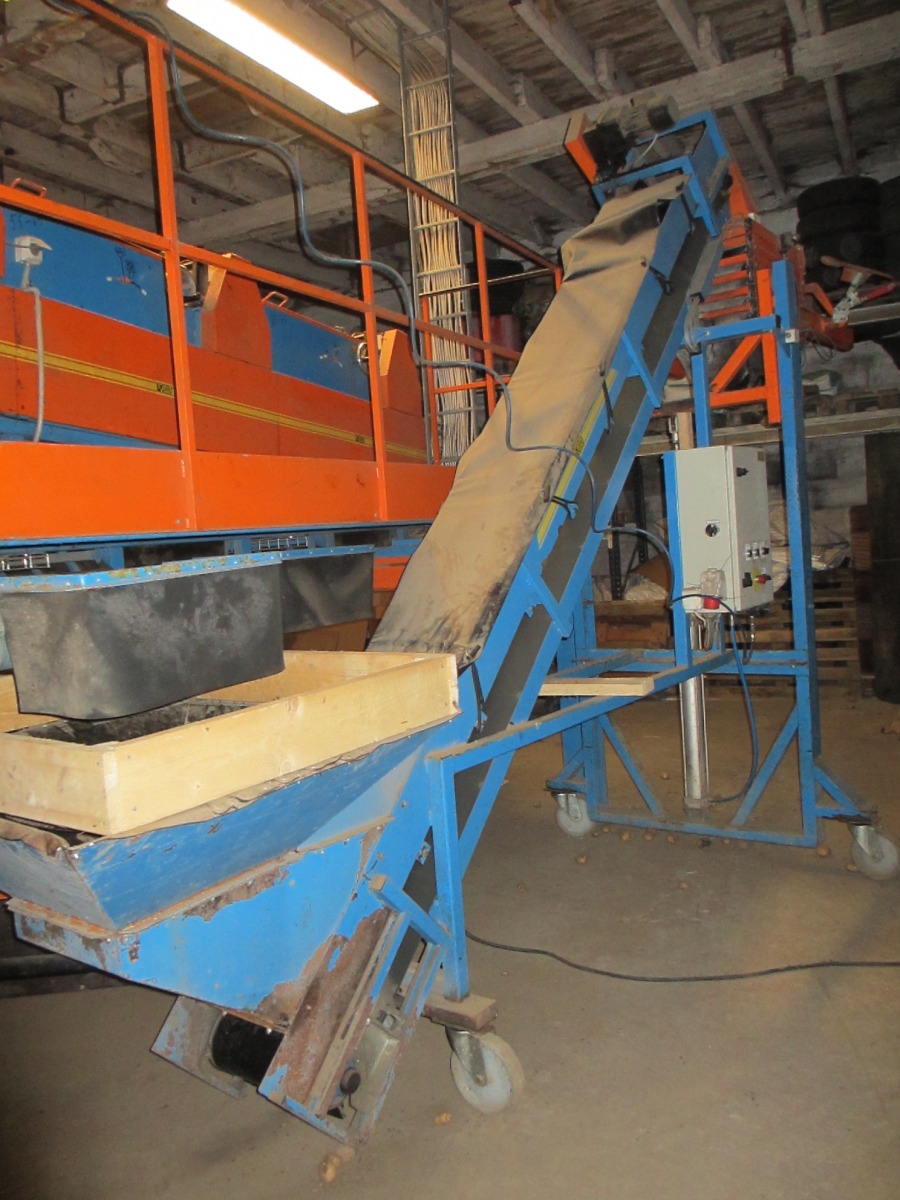 3659 EMVE potato grading line 