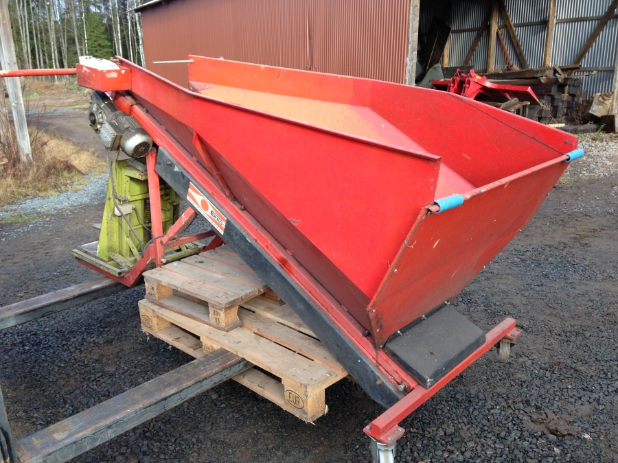 3687 SKALS våg med liten EKKO binge