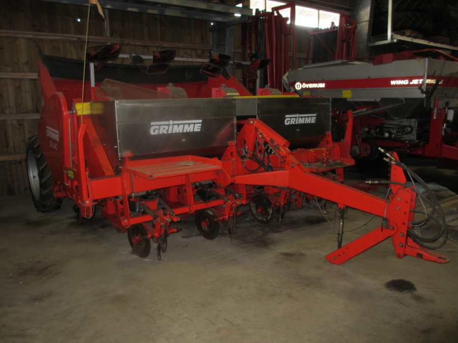 3811 Grimme GL34 Z sättare med gödselaggregat